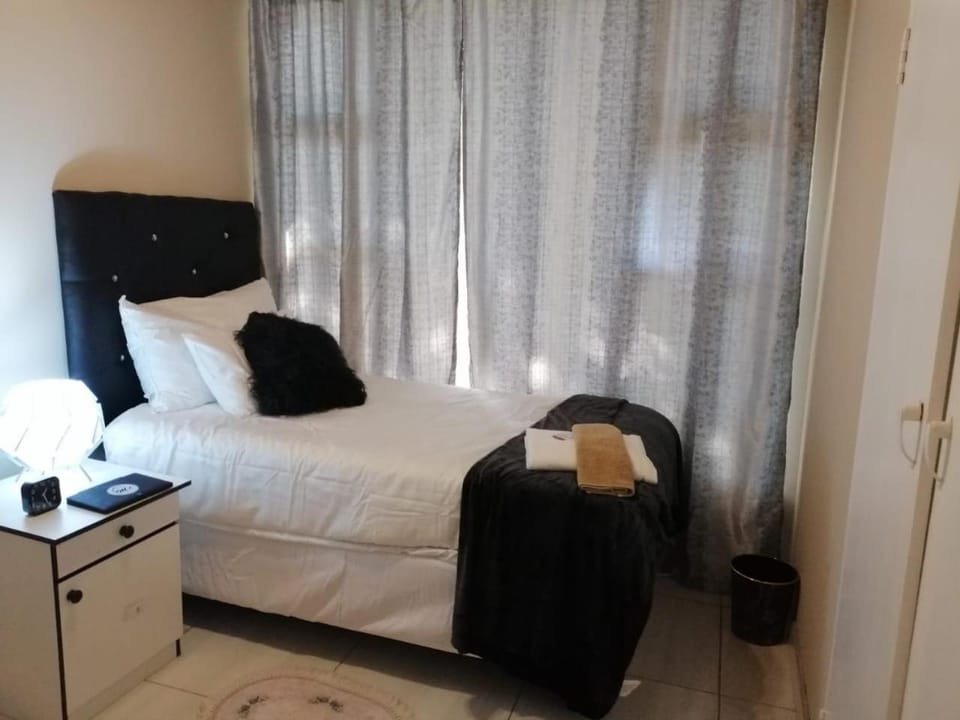 Montana Guest House Bed and Breakfast in Pretoria