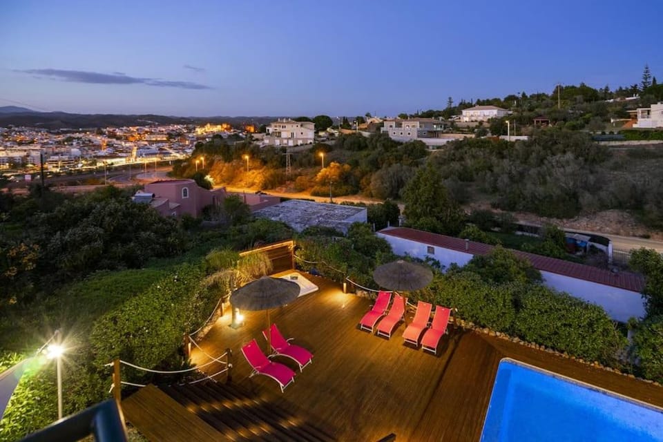 City view, Pool view, Swimming pool