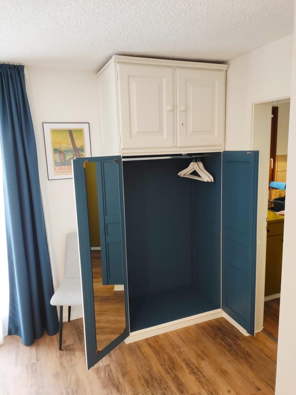 wardrobe