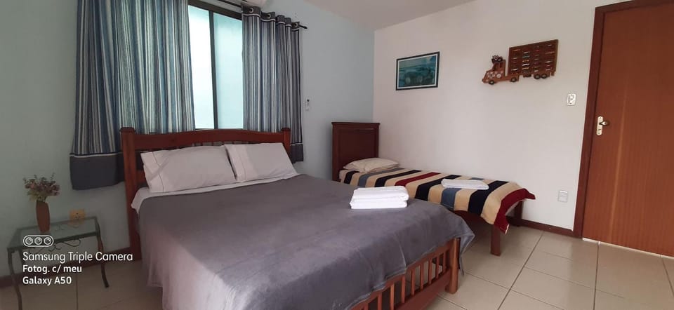 Bed, View (from property/room), Photo of the whole room, Bedroom
