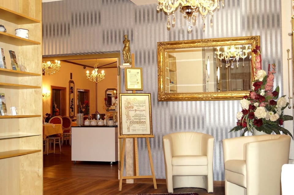 Lobby or reception, Lounge or bar