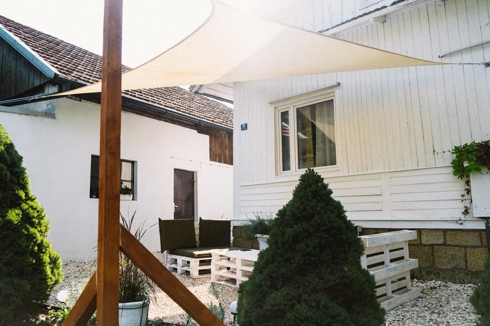 Property building, Seating area