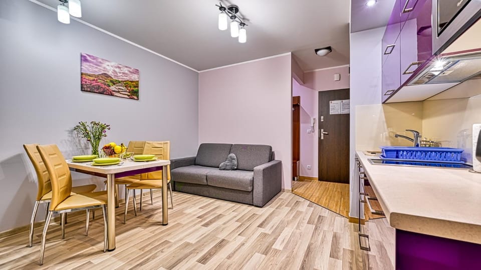 Apartament Wrzosowy - 5D Apartamenty Apartment in Lower Silesian Voivodeship