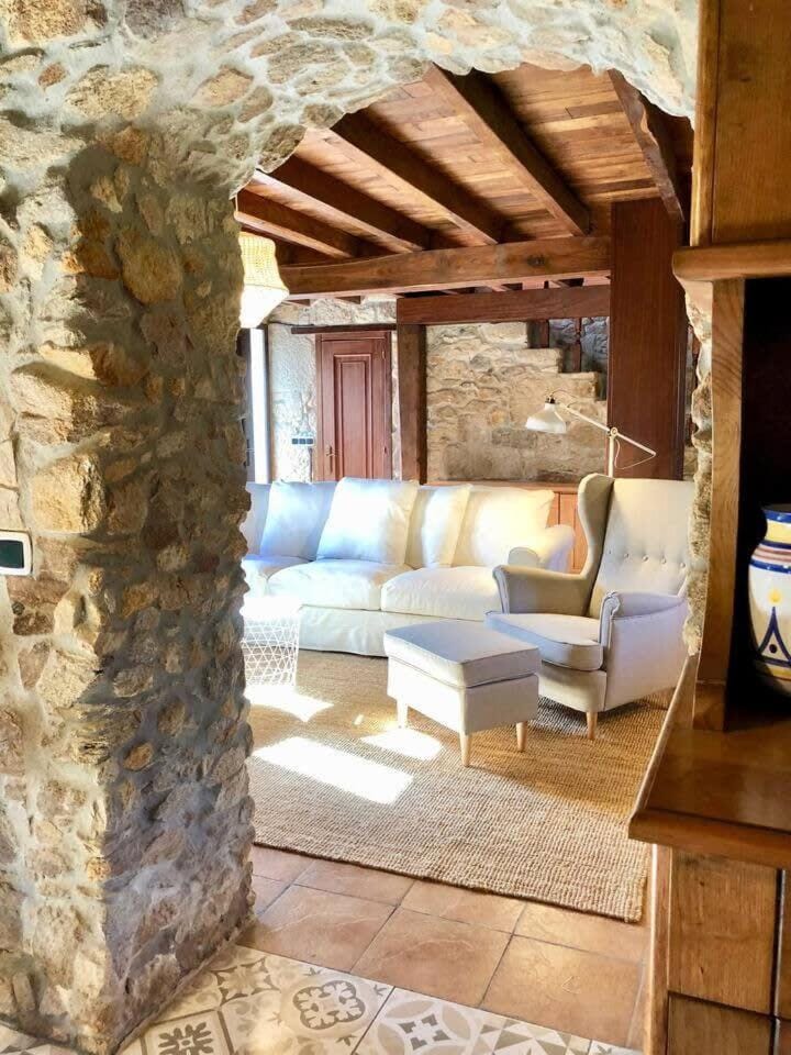 The Cliffs - Cottage Xilloi Beach House in A Mariña Occidental