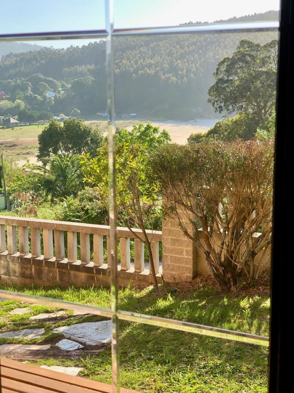 The Cliffs - Morandaina Beach Chalet in A Mariña Occidental