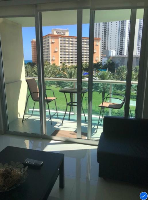 Ocean Reserve Collins Avenue Apartment in Sunny Isles Beach