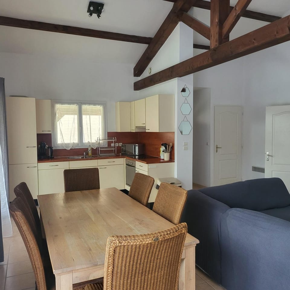 2025 Reno 2-Bed Escape w pool Min to GolfCources House in Pays de la Loire