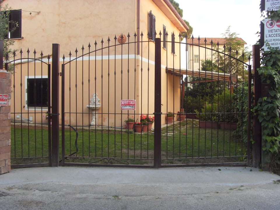 Property building, Garden