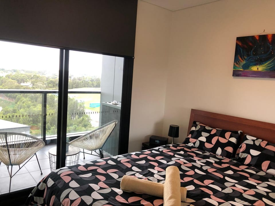Parkview Modern Apartment w Parking @ Olympic Park Apartment in Sydney