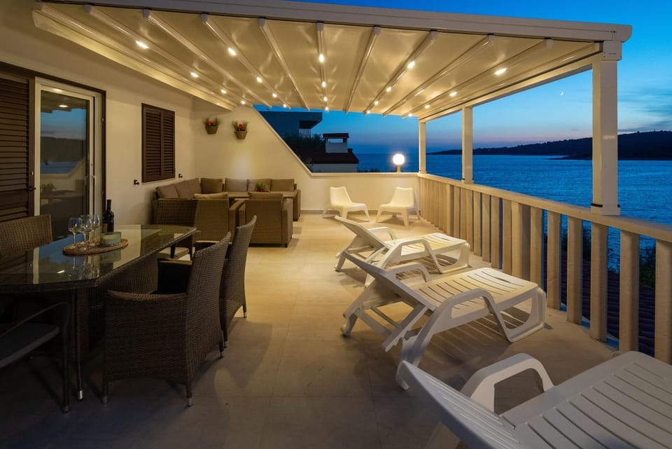 Balcony/Terrace, Photo of the whole room, Seating area