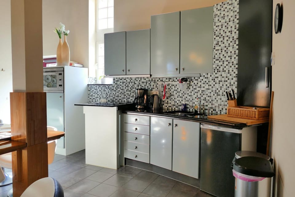 Kitchen or kitchenette, stove