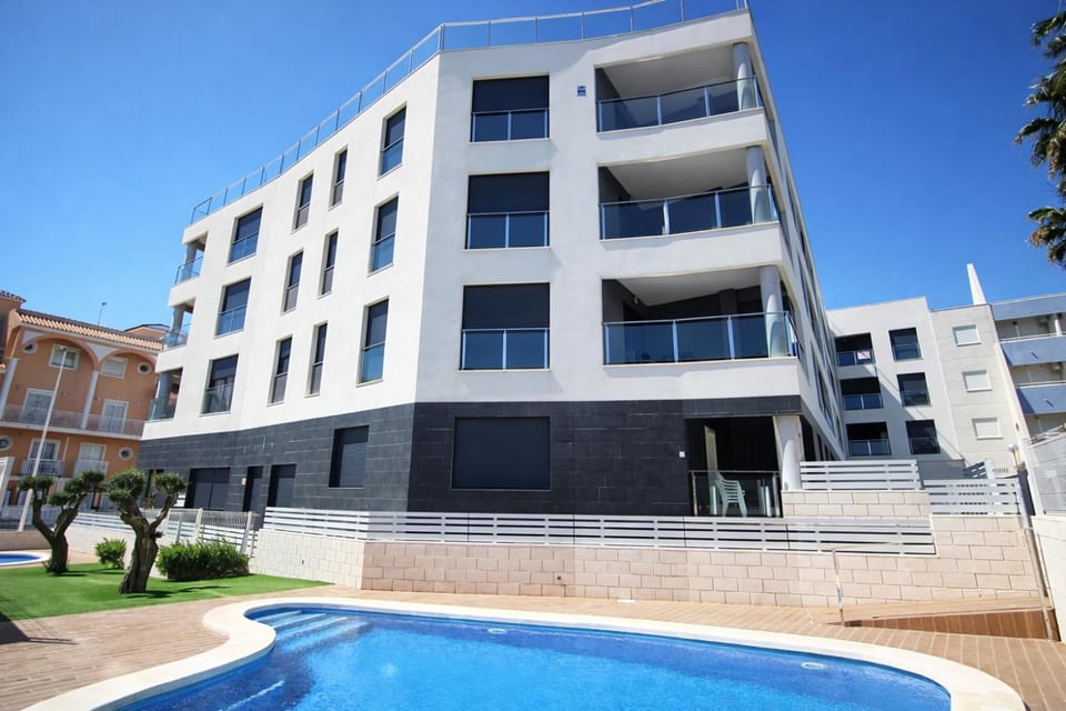 Property building, Swimming pool