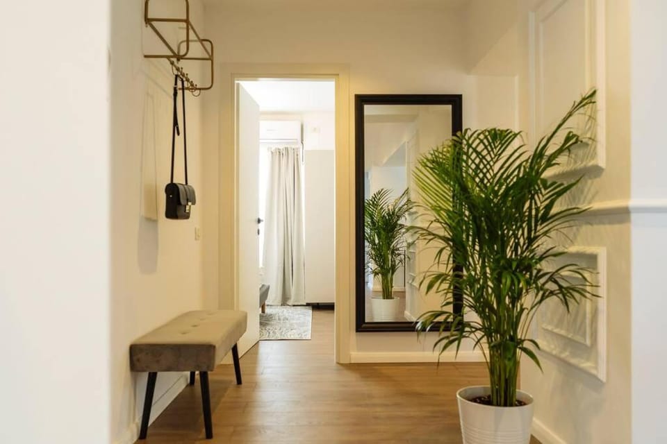 Panoramic Apartment - 4BR - Piata Unirii Apartment in Bucharest