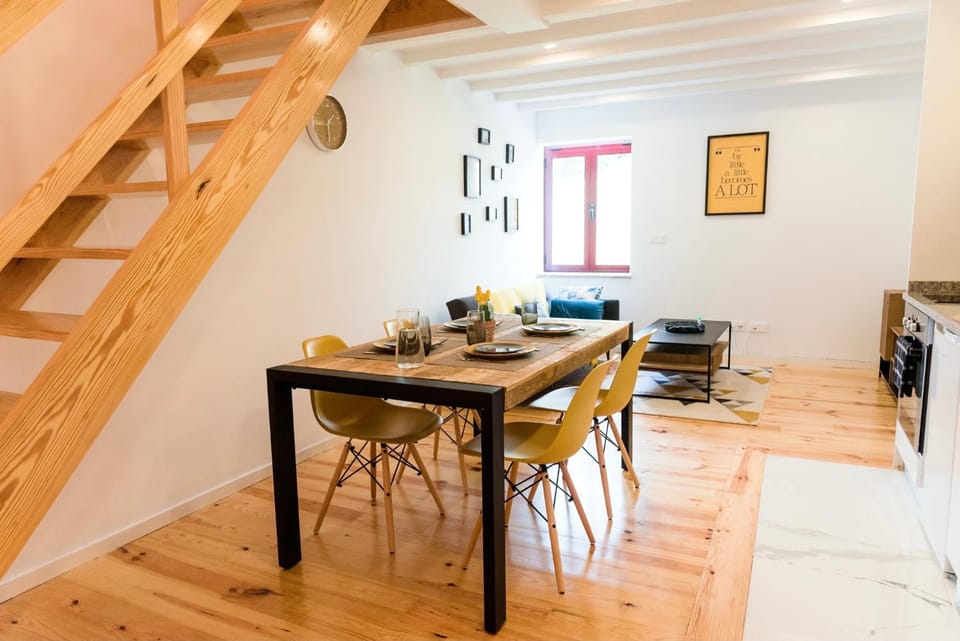 Porto Wine Loft Duplex with swimming pool Apartment in Vila Nova de Gaia