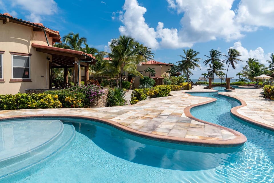 Property building, Garden view, Pool view, Swimming pool