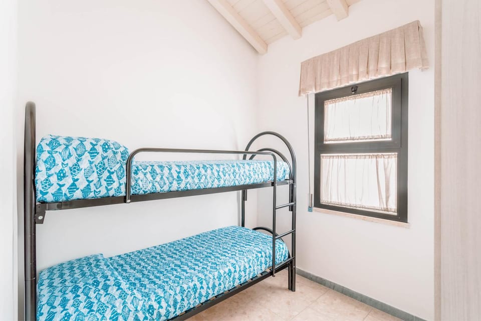 bunk bed