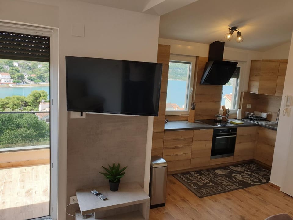 Kitchen or kitchenette, Living room, Sea view