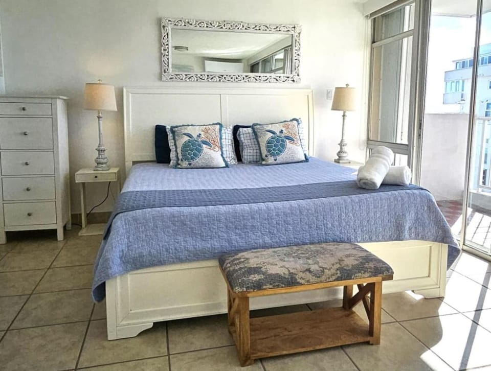 Seaview for 2 Oceanview Balcony Beach Pool Isla Verde Apartment in Carolina
