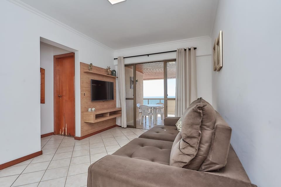 1090 Apartamento com linda vista para o mar , de frente para Avenida de Bombinhas. Apartment in Bombinhas