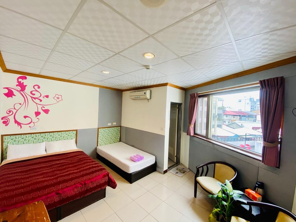 sunmoonlake sunflower house Hostel in Taiwan, Province of China