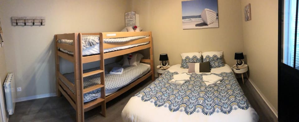 Property building, Living room, Bedroom