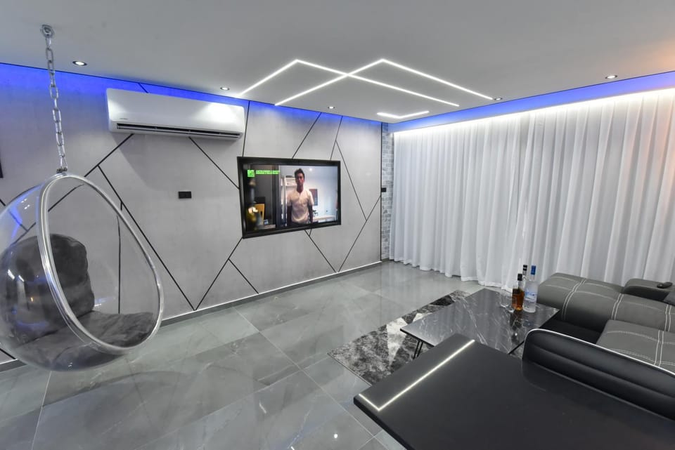 TV and multimedia, Living room