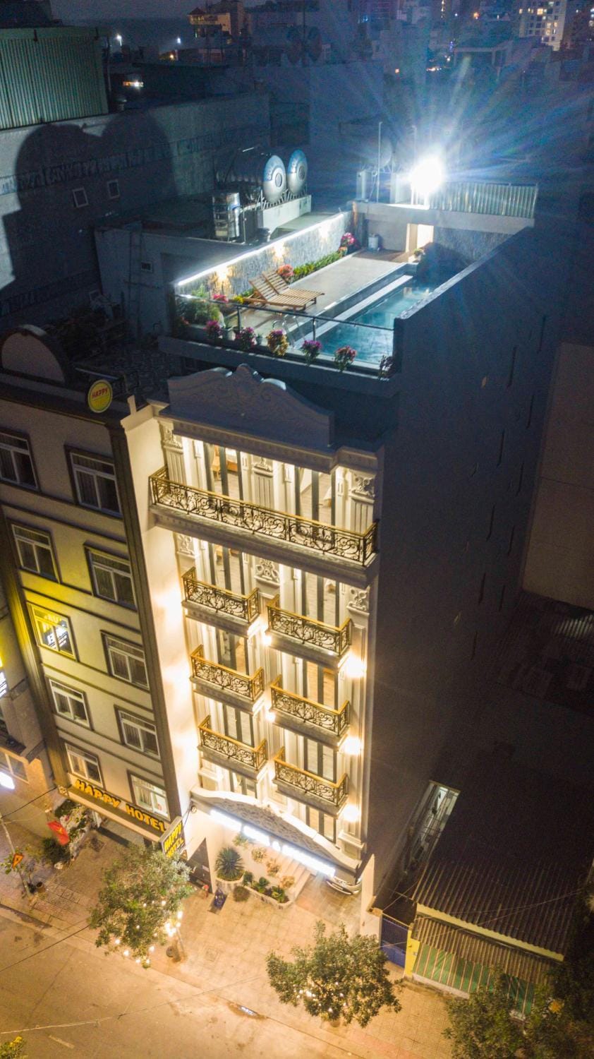 Nearby landmark, Bird's eye view, Street view, Swimming pool