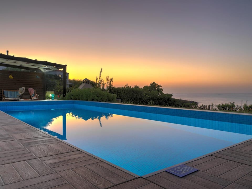 Other, Pool view, Sea view, Swimming pool, Sunrise, Sunset, sunbed
