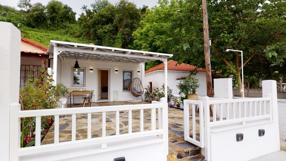 Yalos luxury home Villa in Magnesia Prefecture, Greece