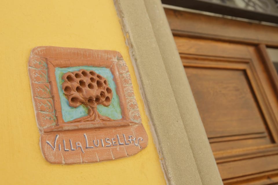 Property logo or sign, Decorative detail