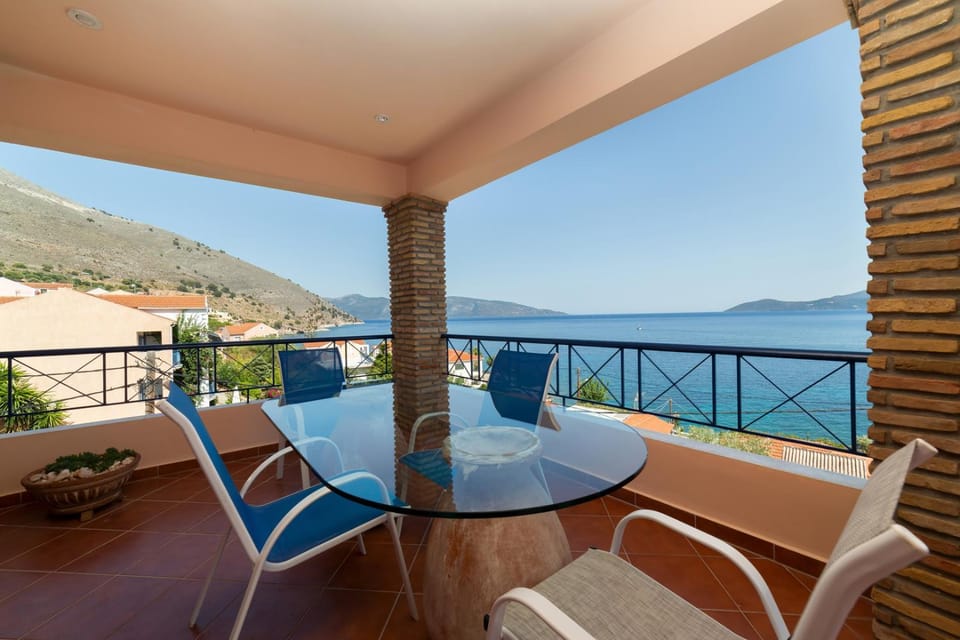 Balcony/Terrace, Mountain view, Sea view