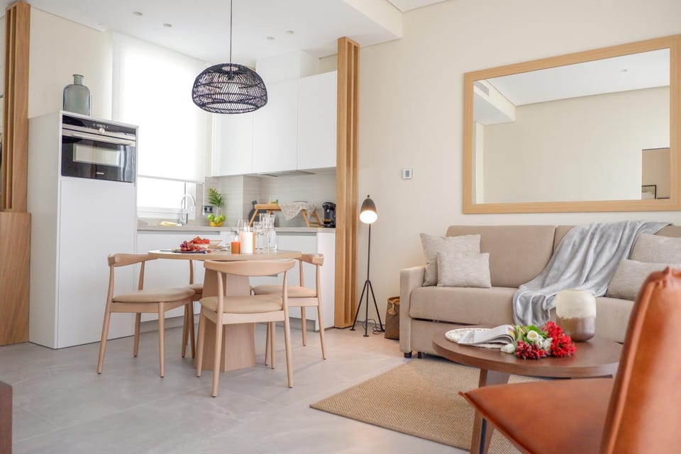 Living room, Seating area, Dining area