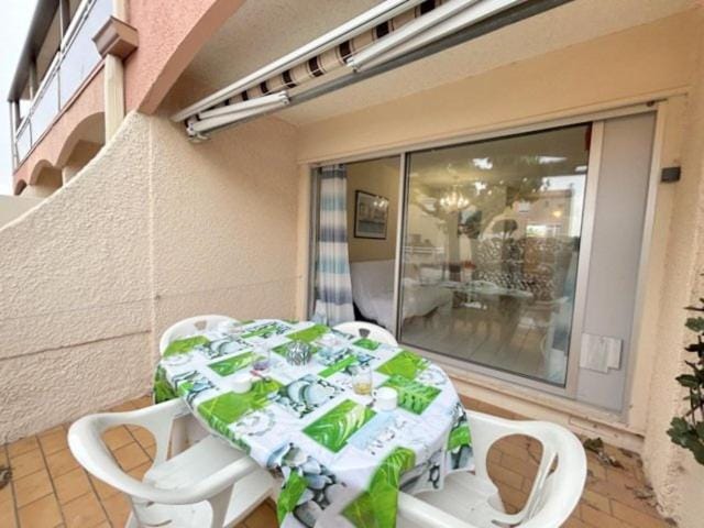 Appartement T2 situé proche de la mer terrasse parking privé 4POPL8 Apartment in Le Barcarès