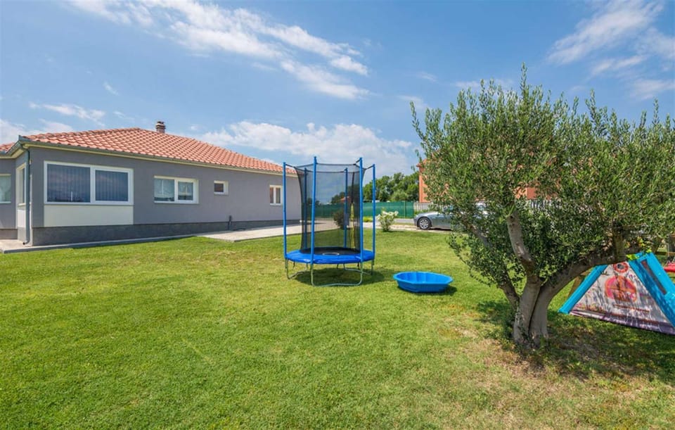 Patio, Garden, Garden view