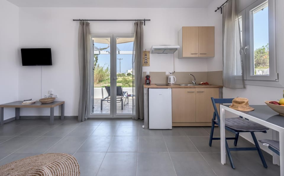 Milos Swell Suites Apartment in Pollonia
