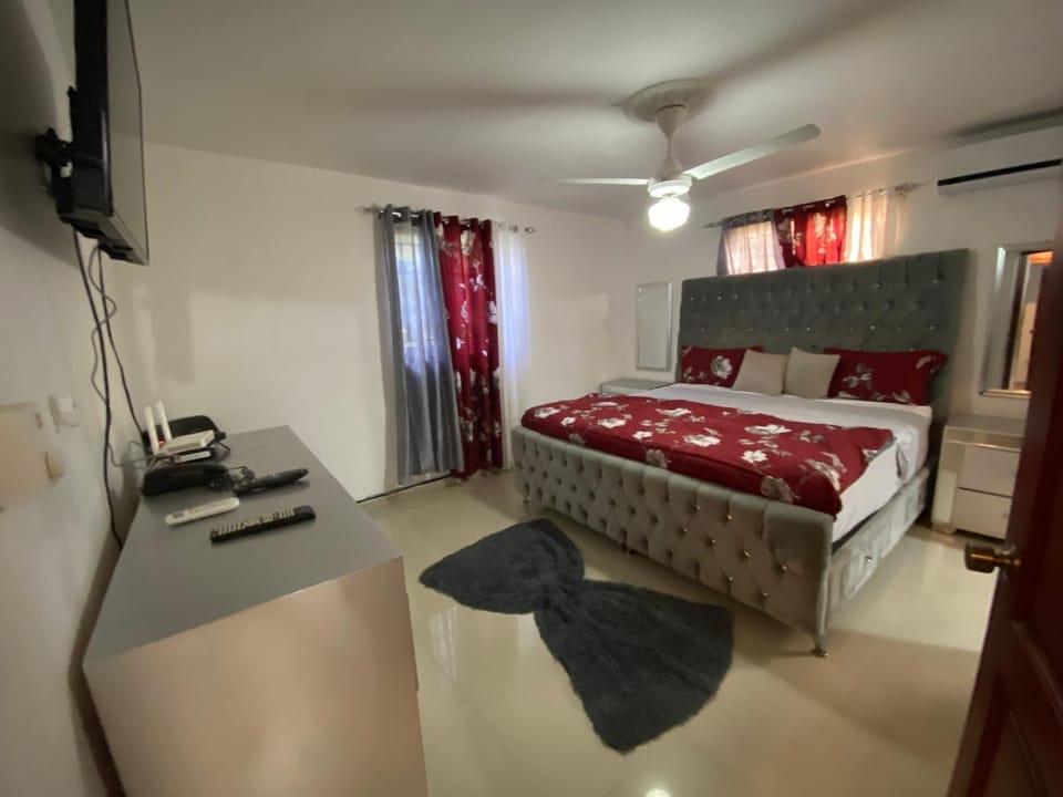 Bed, Bedroom, Autumn