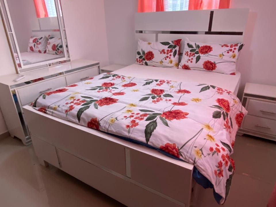 Bed, Decorative detail, Bedroom