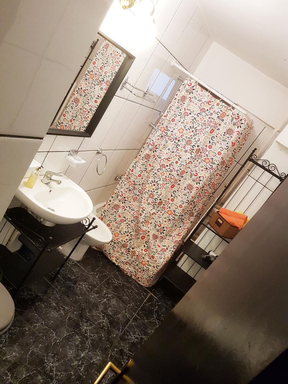 Global Downtown Apartments - Unirii Apartment in Bucharest