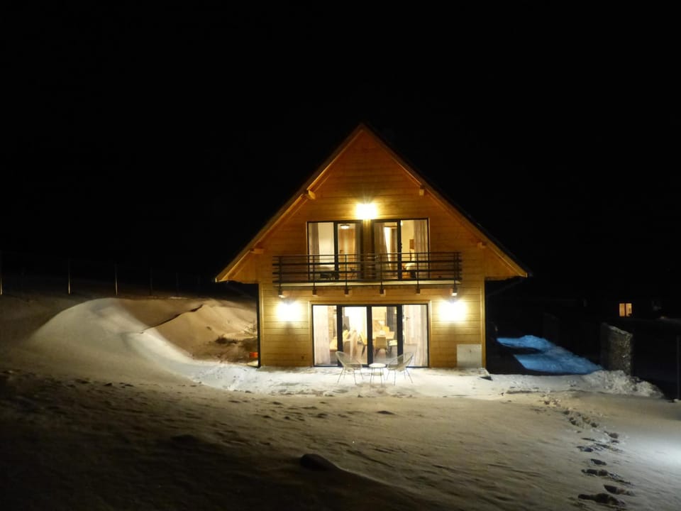 Property building, Winter