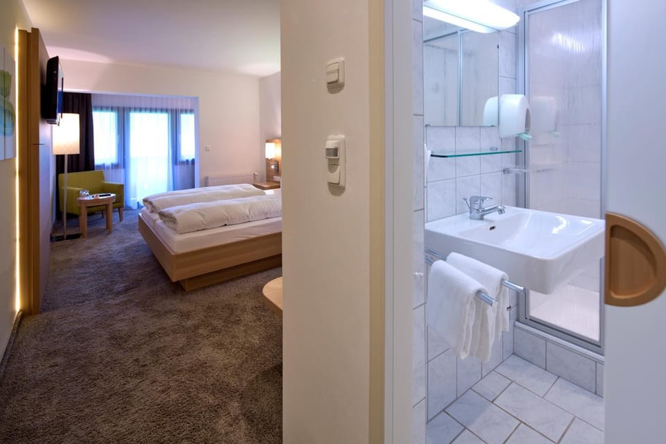 Bathroom, Photo of the whole room