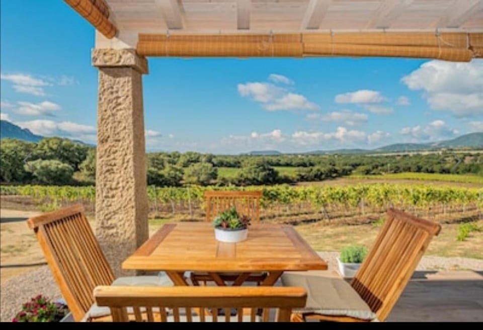 Elegant Country House - Tenuta Piredu Apartment in Sardinia