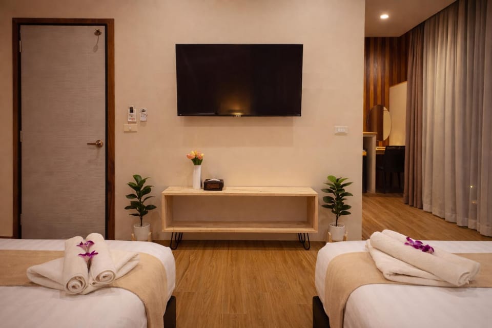 Venus Resort Bed and Breakfast in Ban Tai