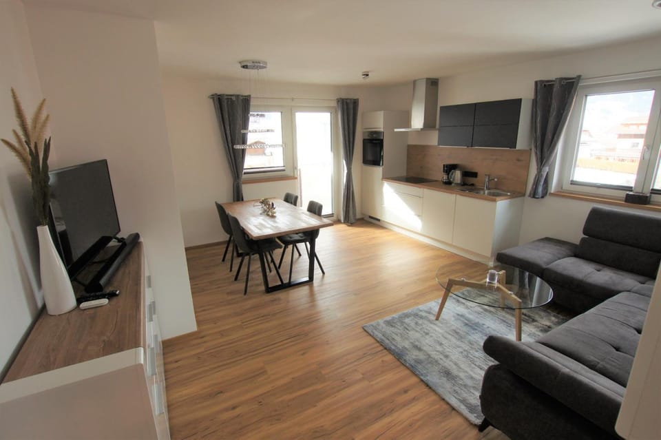 Kitchen or kitchenette, Living room, Dining area