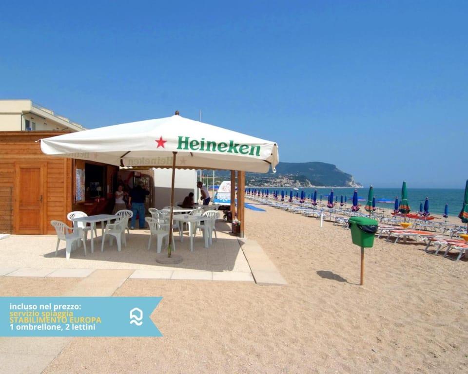 RS307 - Marcelli, nuovo bilo fronte mare con spiaggia privata Apartment in Marcelli