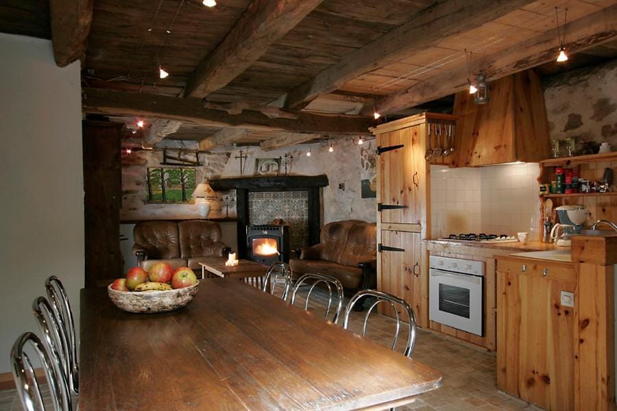 Gite E'table Charlannes House in Argentat-sur-Dordogne