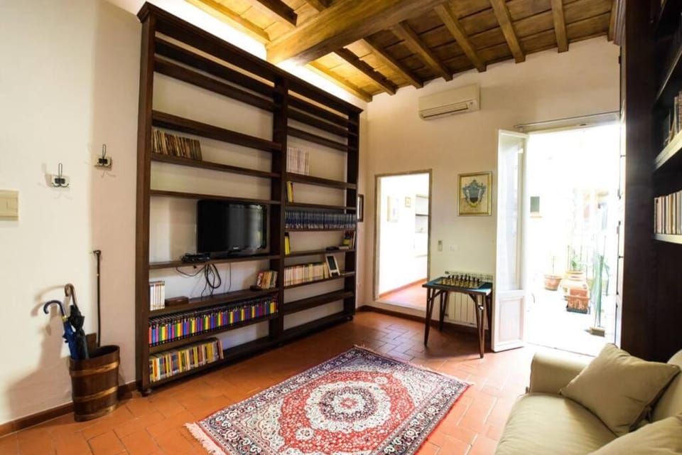 Casa Ghibellina - city center with outdoor space! Apartment in Florence