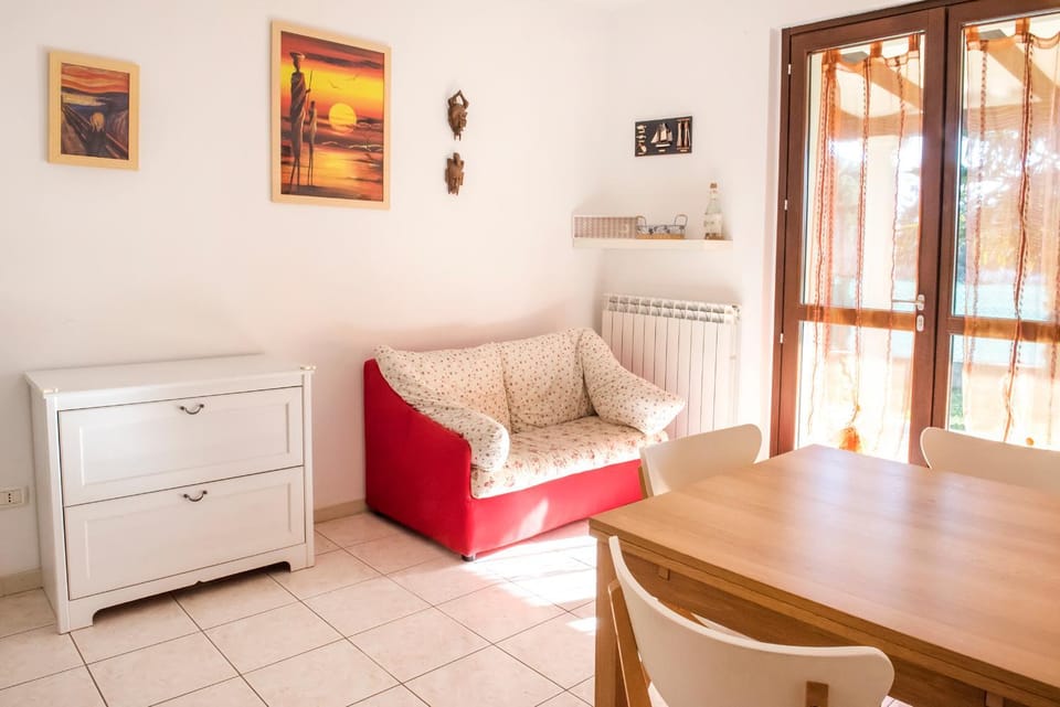 M273 - Marcelli, nuovo trilocale con giardino Apartment in Marcelli