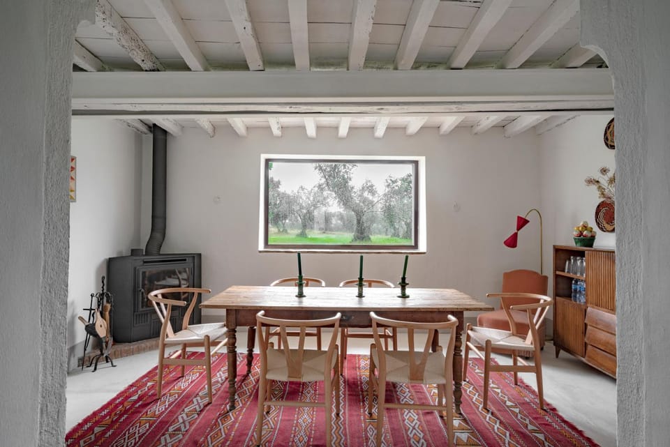 Living room, Lounge or bar, Internal: Not applicable to any particular room