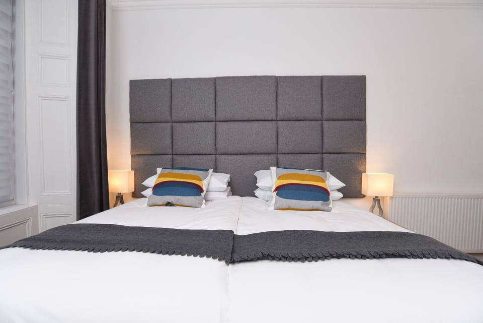 Bed, Bedroom, wardrobe