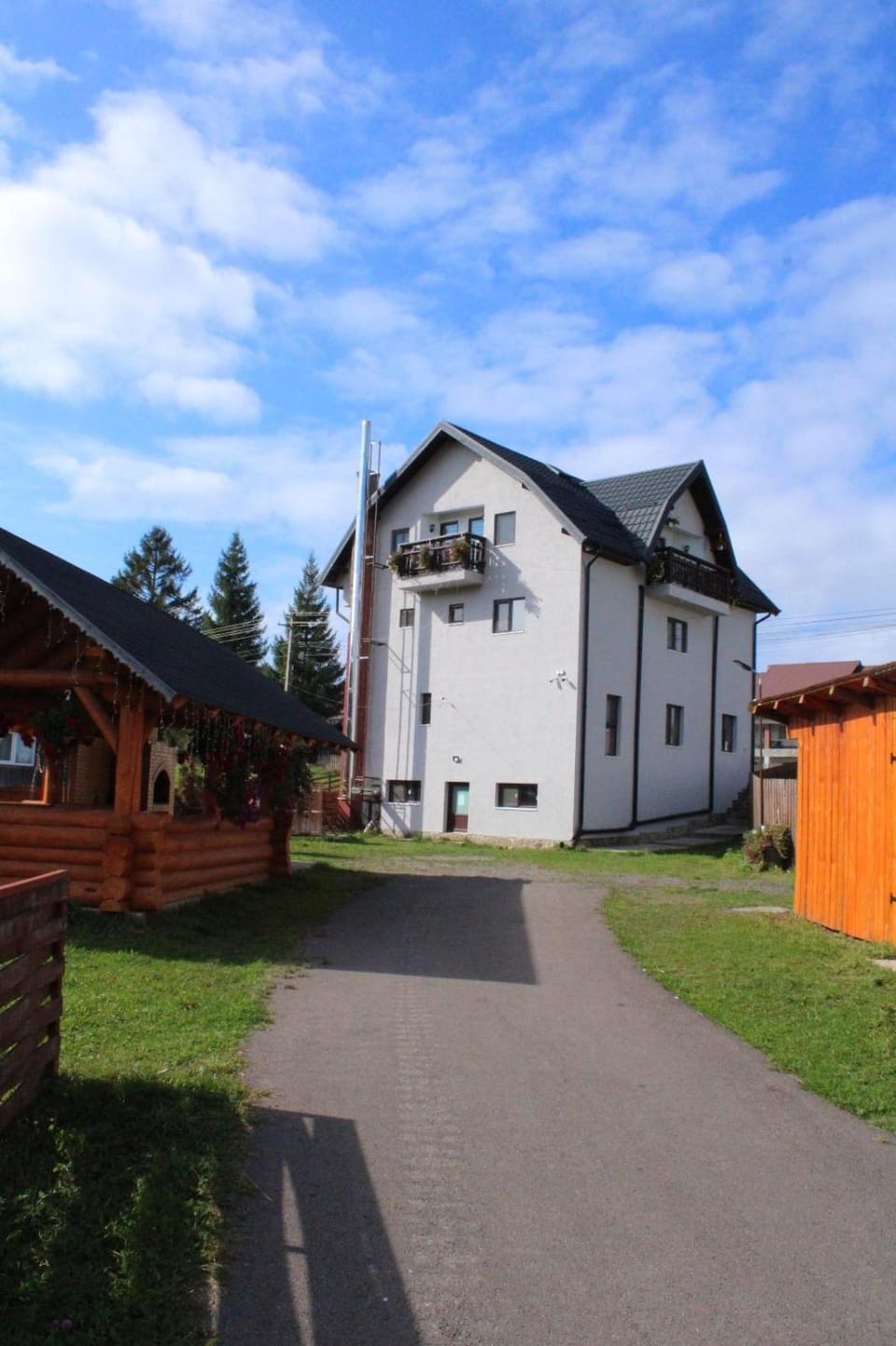 Casa Edi Bed and Breakfast in Romania